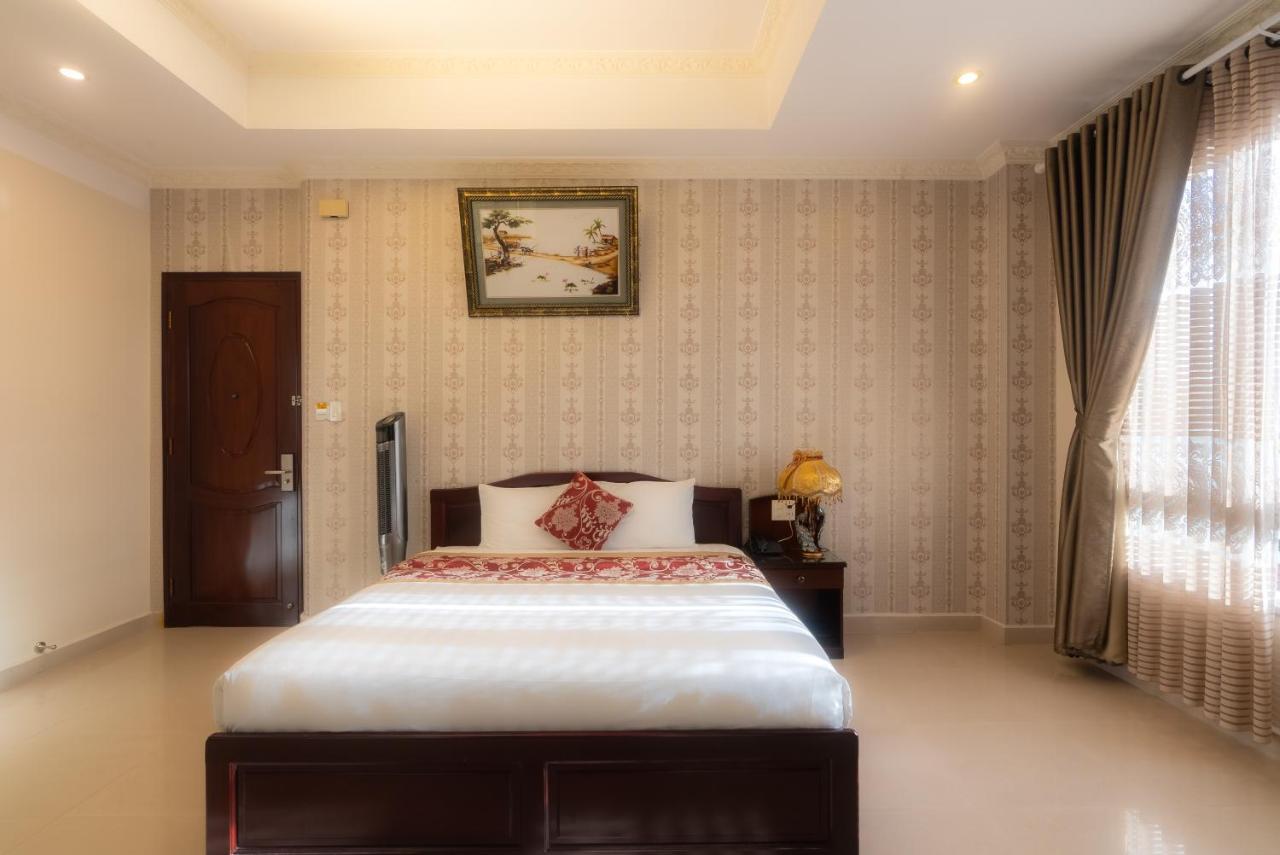 Mai Vang Hotel Da Lat Exterior photo