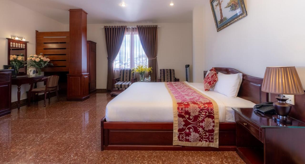Mai Vang Hotel Da Lat Exterior photo