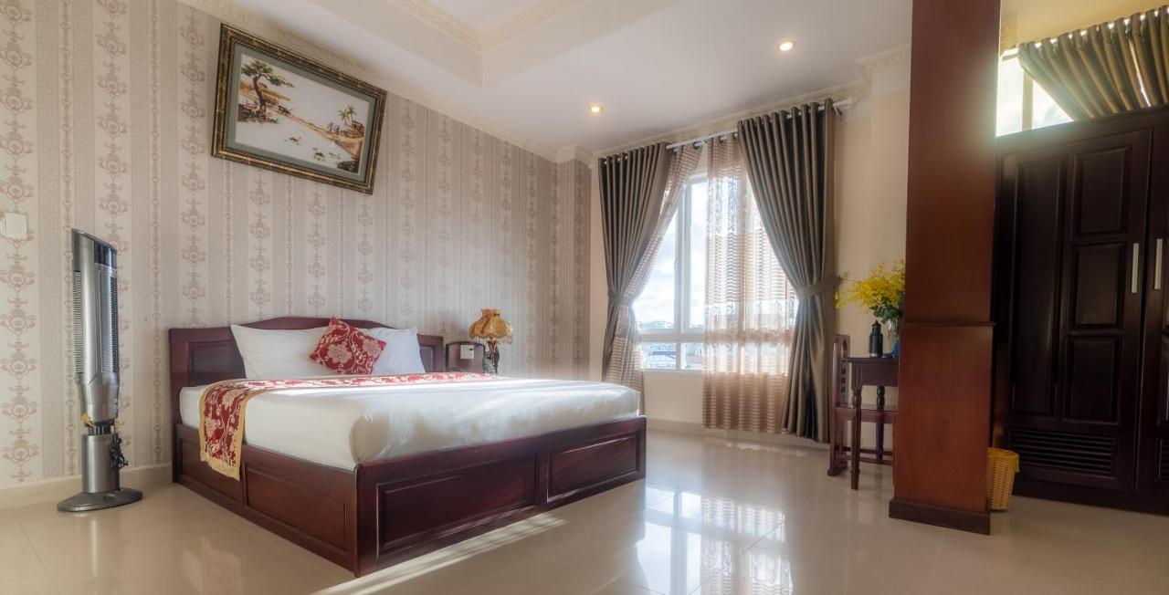 Mai Vang Hotel Da Lat Exterior photo
