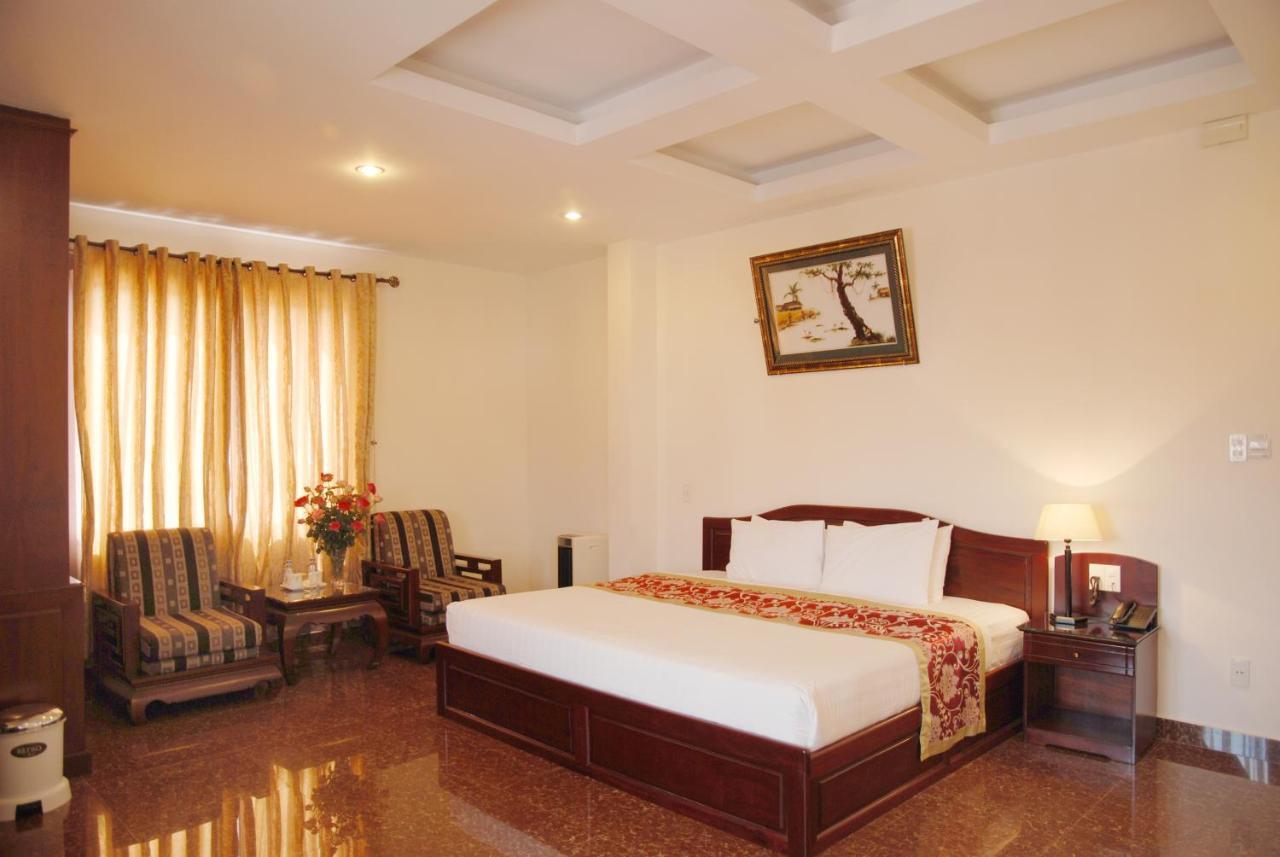 Mai Vang Hotel Da Lat Exterior photo